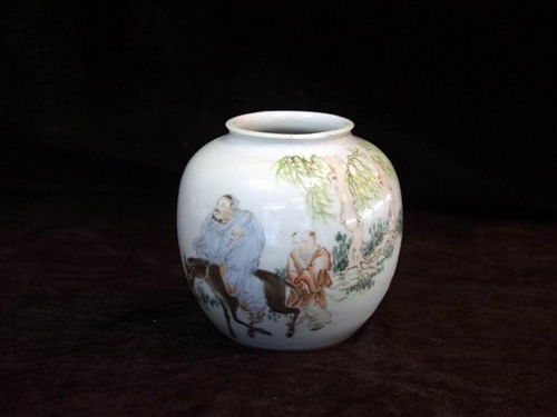 初涉瓷器收藏領域需掌握好尺度