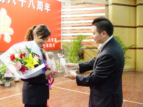 峨眉山茶業唐先洪：打造茶葉頂尖奢侈品牌