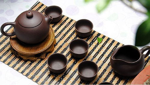 哪些因素影響紫砂茶具價格？