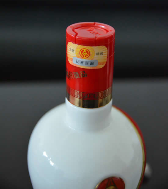 杭州門到門貿(mào)易馬良：美酒郁芬芳，玉碗盛來琥珀光