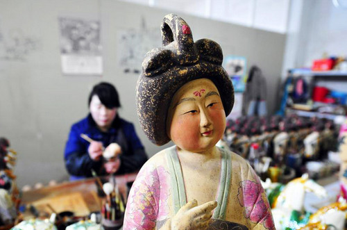 孟津復(fù)活“唐三彩”制作技藝