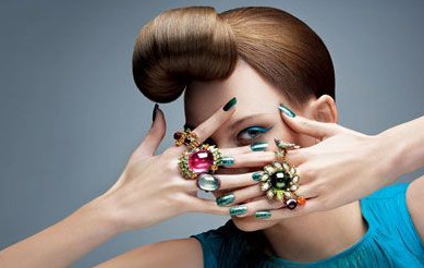 個性化需求催生彩色寶石增值