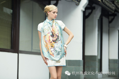 紛純絲巾：感官與氣質的魅力融合