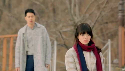 太平輪駛過(guò)，看喬妹如何巧搭絲巾成焦點(diǎn)！