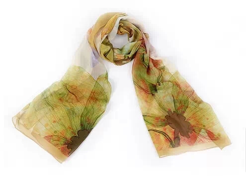 太平輪駛過(guò)，看喬妹如何巧搭絲巾成焦點(diǎn)！